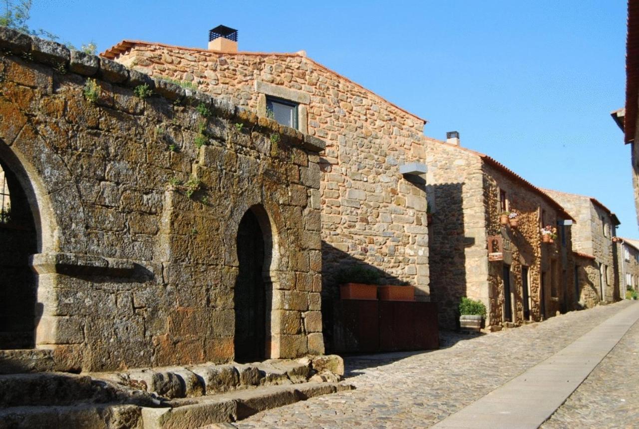 Gasthaus Casa Da Cisterna Figueira de Castelo Rodrigo Exterior foto